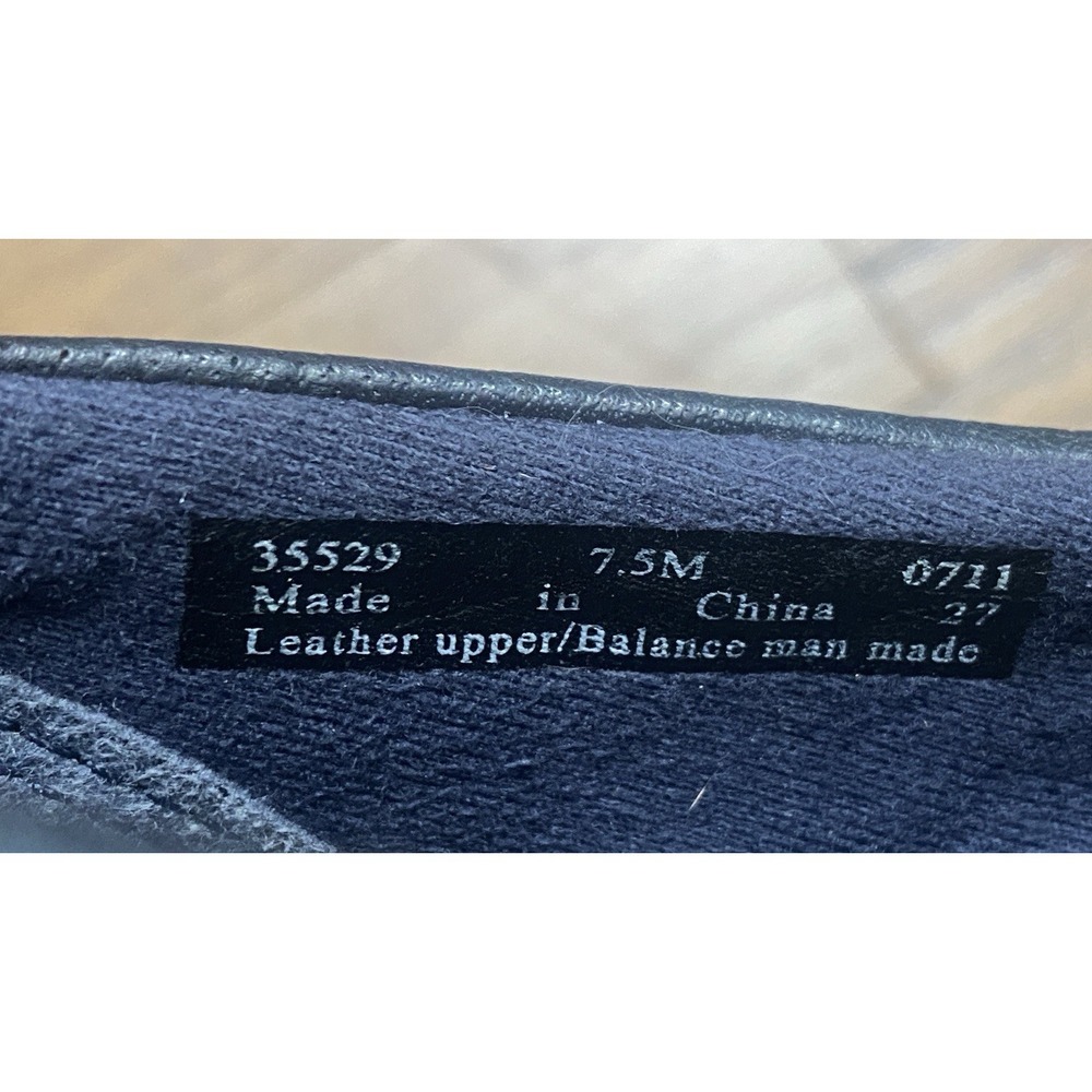 Clarks Womens Un Loop Slip-on Shoes 7.5 M Comfort Loafers Leather Navy Blue - Picture 9 of 9